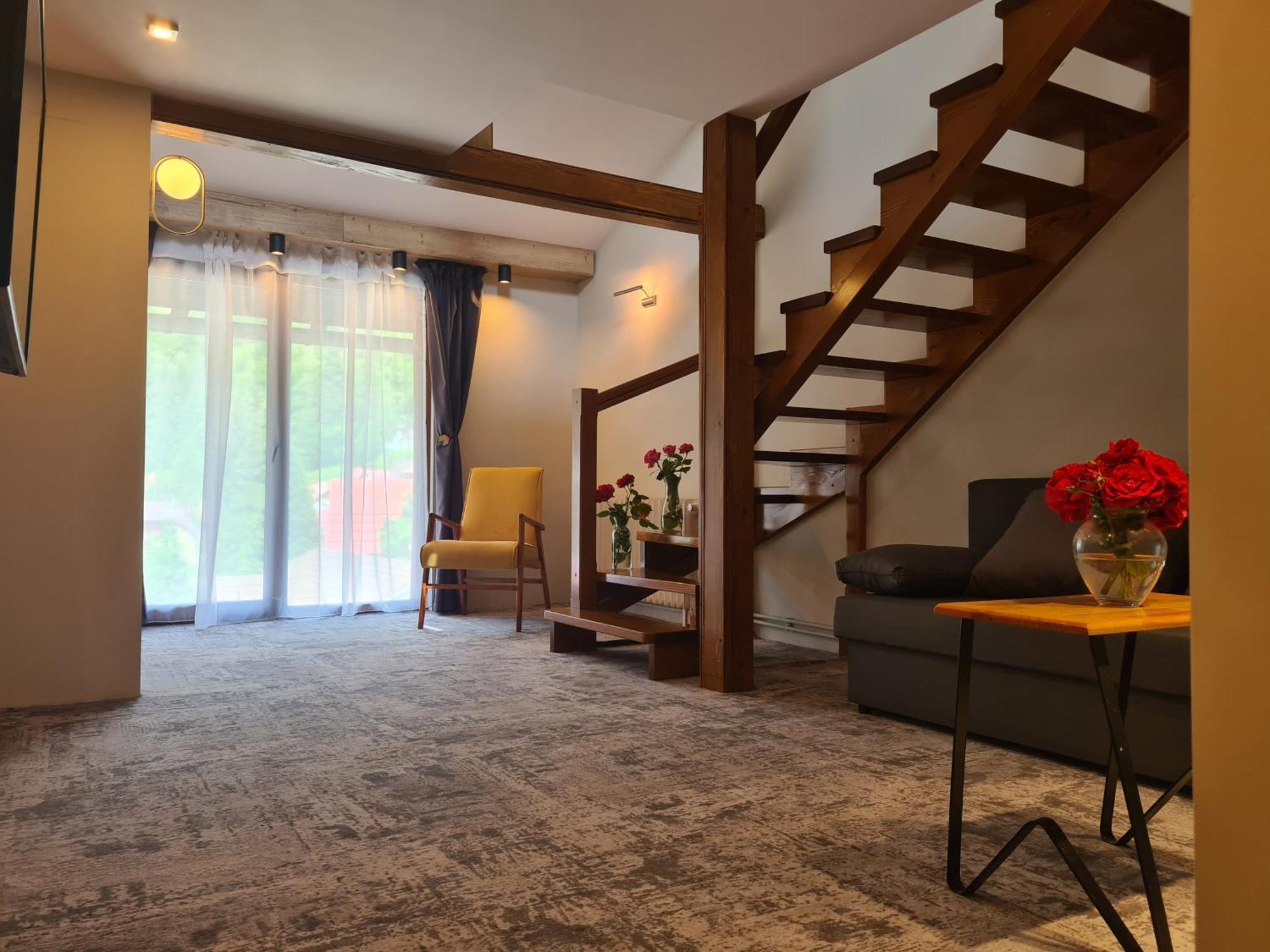 Casa Florescu Buşteni エクステリア 写真